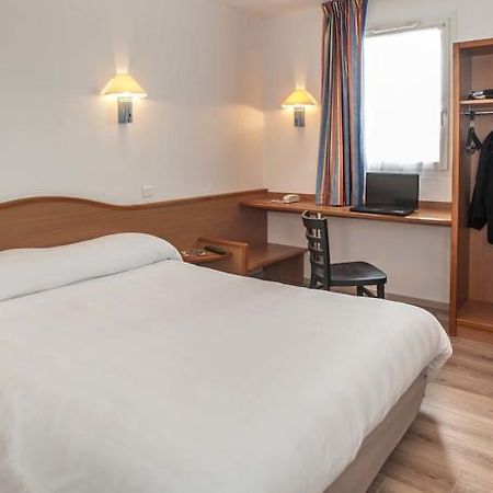 Brit Hotel Essentiel Cahors Nord Quarto foto