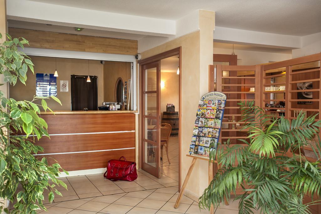 Brit Hotel Essentiel Cahors Nord Exterior foto